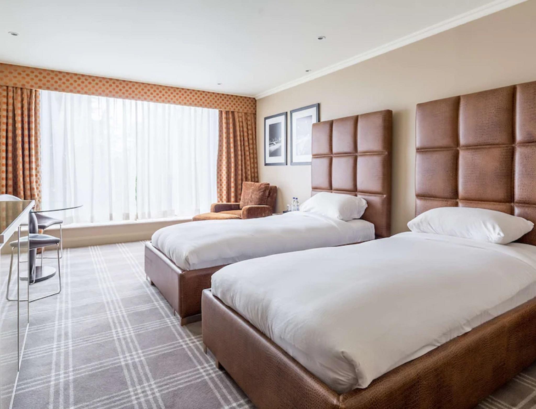 Radisson Blu Hotel, London Heathrow هيثرو المظهر الخارجي الصورة