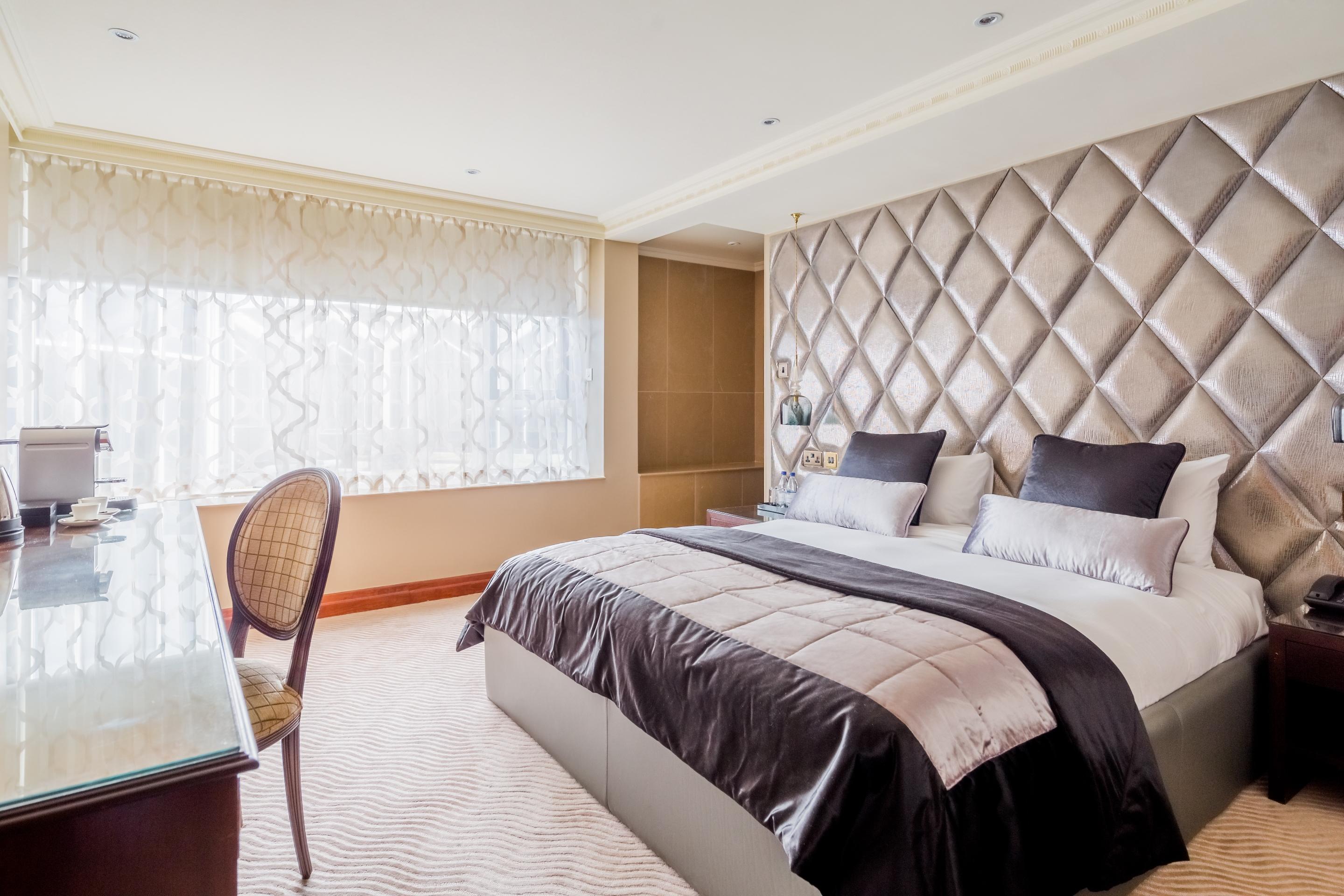 Radisson Blu Hotel, London Heathrow هيثرو المظهر الخارجي الصورة