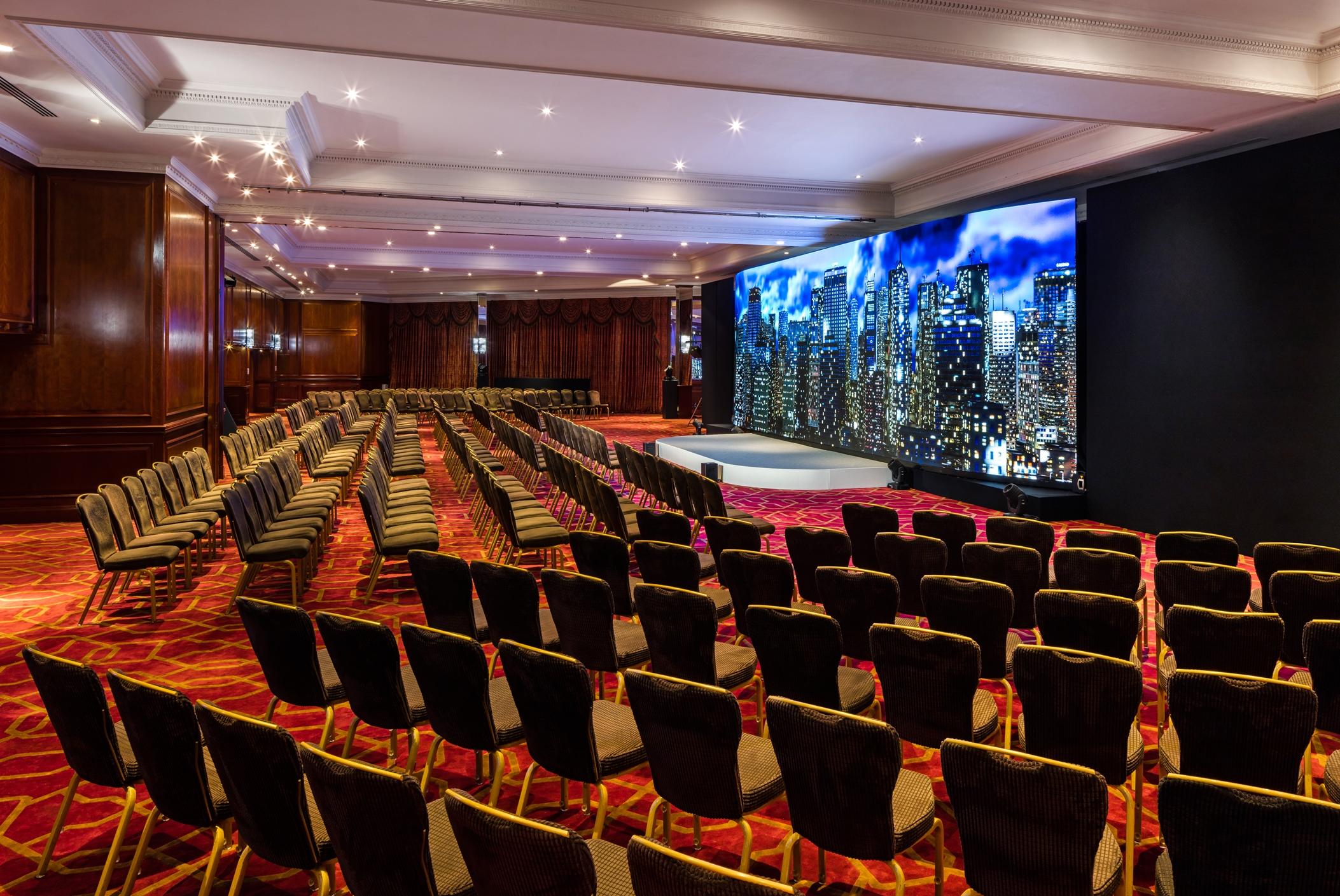 Radisson Blu Hotel, London Heathrow هيثرو المظهر الخارجي الصورة