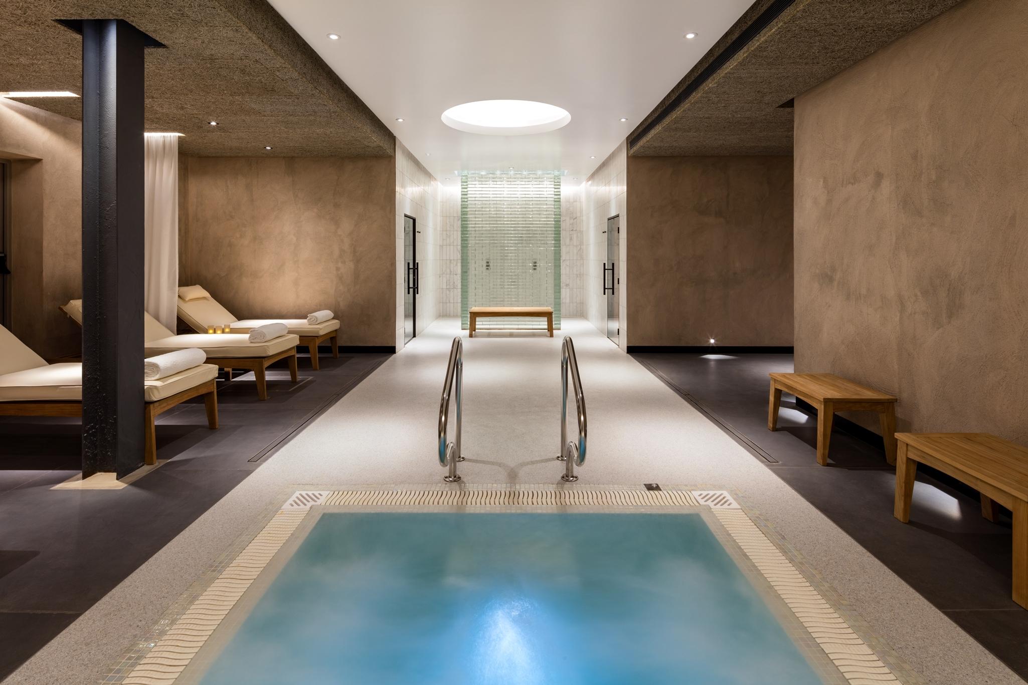 Radisson Blu Hotel, London Heathrow هيثرو المظهر الخارجي الصورة