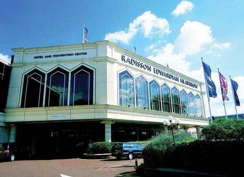 Radisson Blu Hotel, London Heathrow هيثرو المظهر الخارجي الصورة