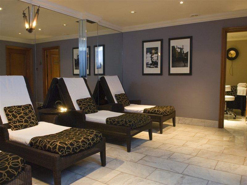 Radisson Blu Hotel, London Heathrow هيثرو المظهر الخارجي الصورة