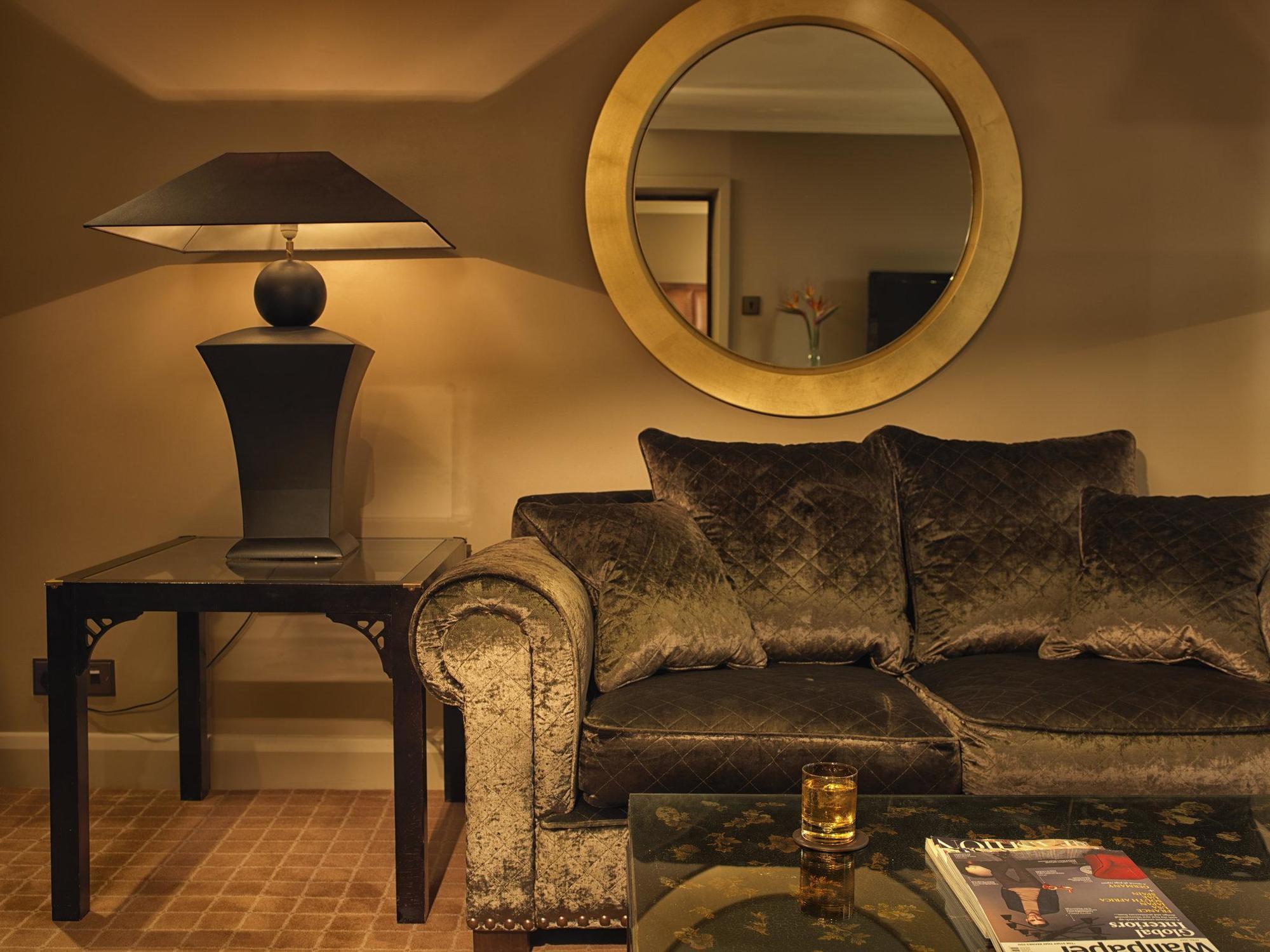 Radisson Blu Hotel, London Heathrow هيثرو المظهر الخارجي الصورة