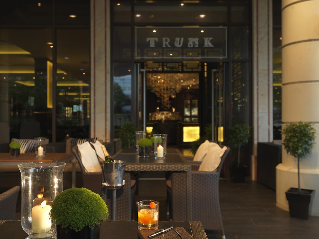 Radisson Blu Hotel, London Heathrow هيثرو المظهر الخارجي الصورة