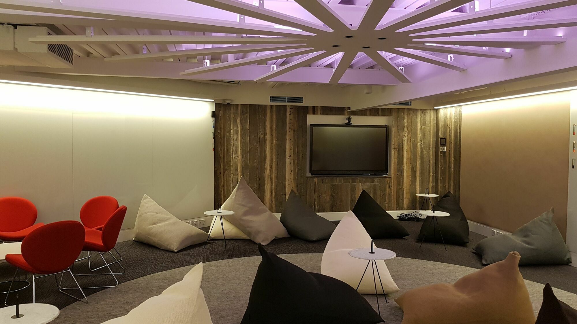 Radisson Blu Hotel, London Heathrow هيثرو المظهر الخارجي الصورة